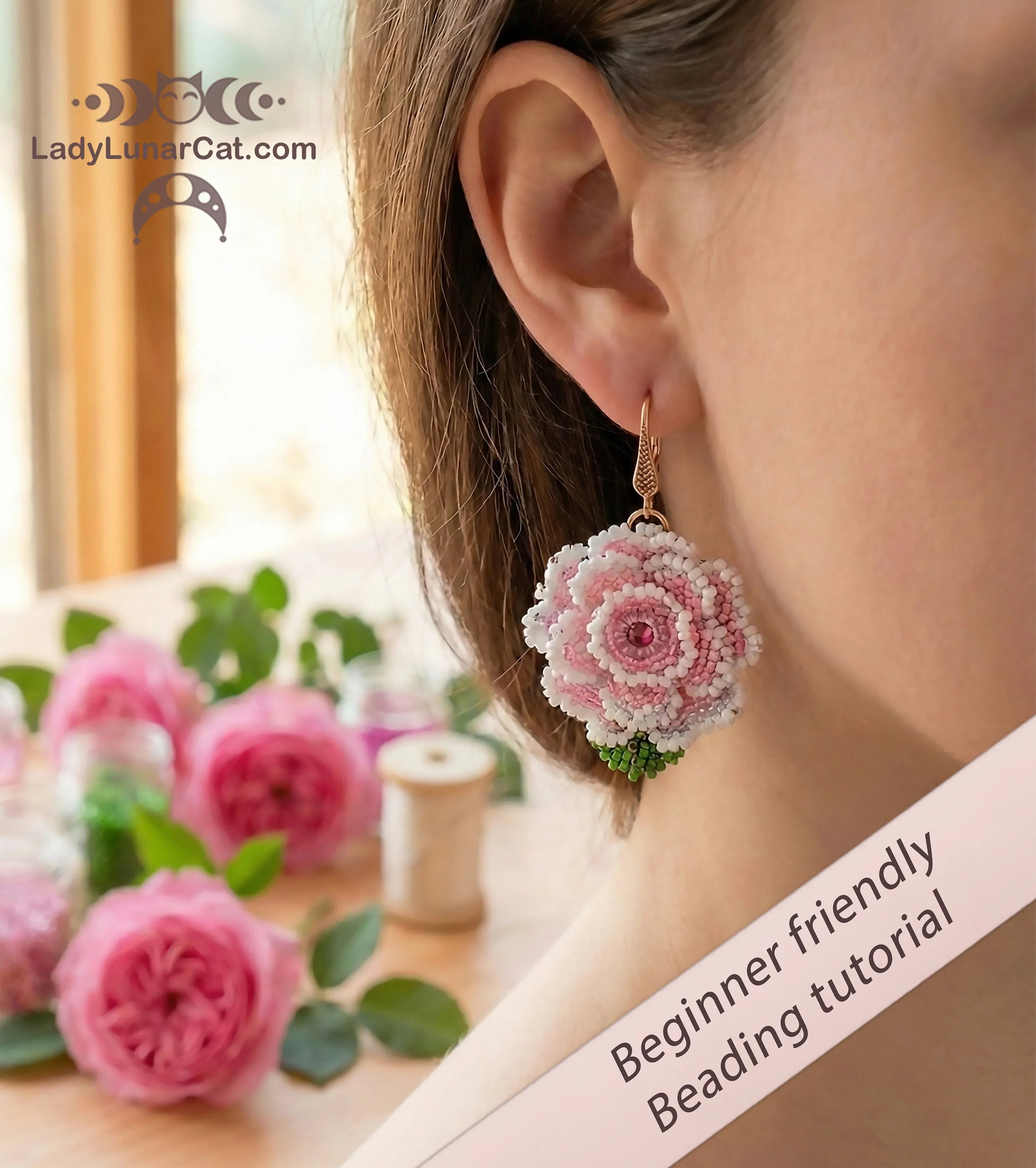 Roses beaded rose earrings detail - peyote stitch floral jewelry beginner LadyLunarCat