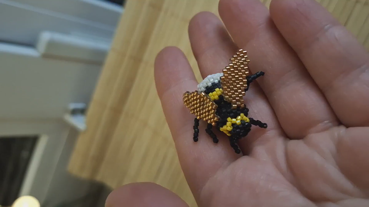 Beginner friendly bumblebee beading tutorial step by step